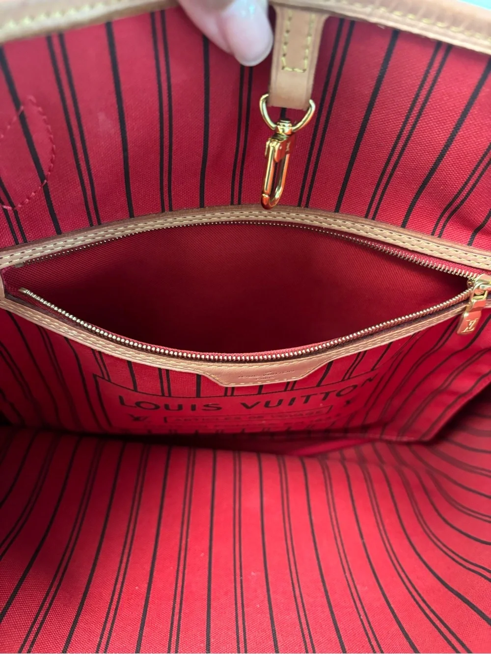 Louis Vuitton Neverfull MM Tote